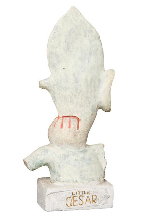 Kurt Hüpfner, Little Caesar, 1989, Terrakotta, mit Ölfarbe bemalt, 33,5 × 11,5 × 7,5 cm, Privat ...