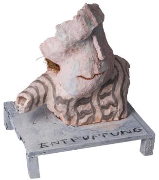 Kurt Hüpfner, Entpuppung, um 2011, Holz, Terrakotta, Stroh, Pigmentfarbe, Öl, 30 × 25 × 20 cm,  ...